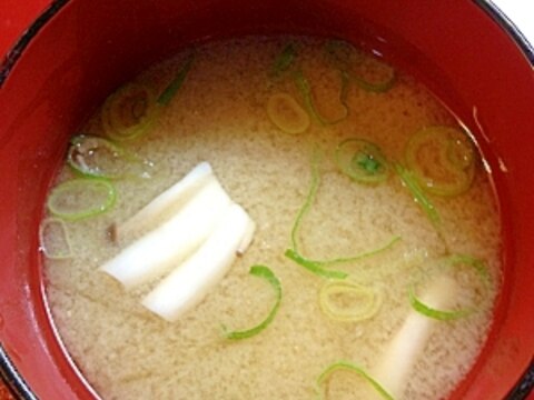 だし入り味噌で☆簡単！水菜としめじのお味噌汁